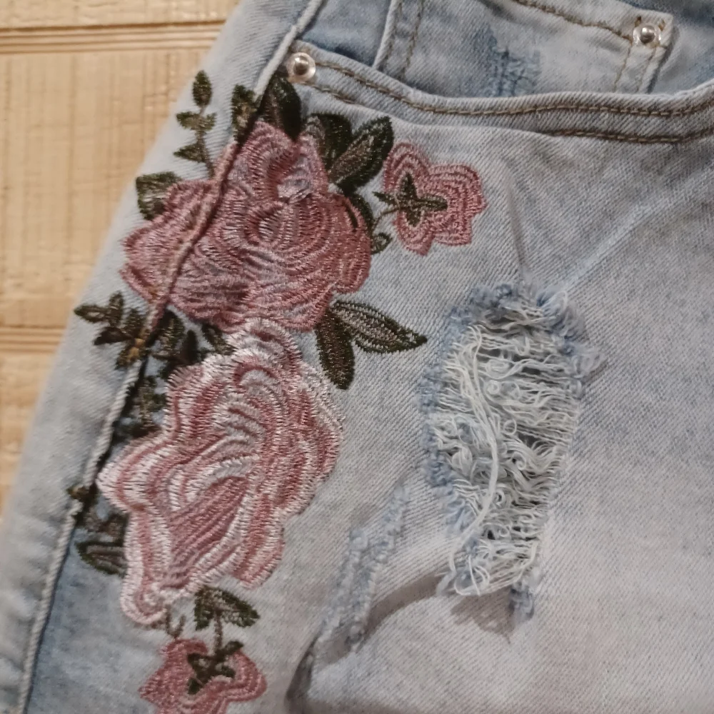 High Rise Shorts - Picture 7 of 8